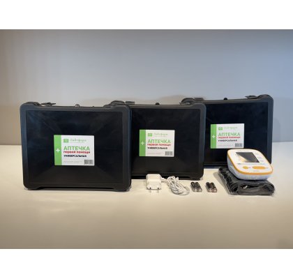 Аптечка первой помощи универсальная в футляре (с автоматическим тонометром) фото